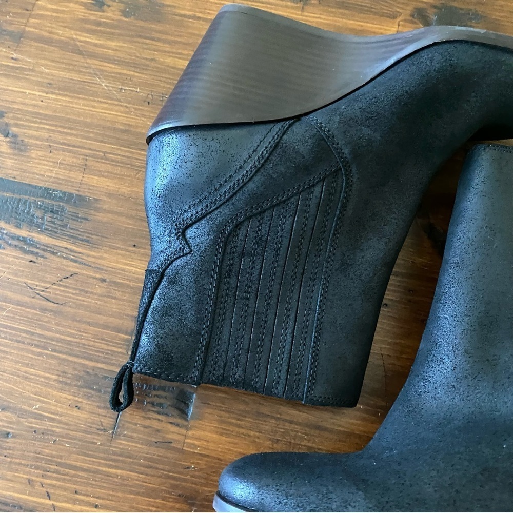 Lucky Brand Women's Wilano Wedge Booties Dark Black Leather Chelsea US 9 EU 40 - Picture 12 of 13